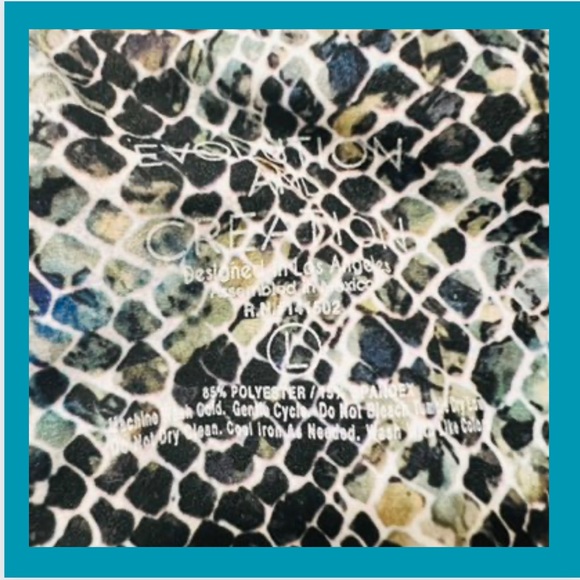 EVOLUTION AND CREATION 7/8 high waist snake print leggings. Size L, blue - Picture 5 of 8